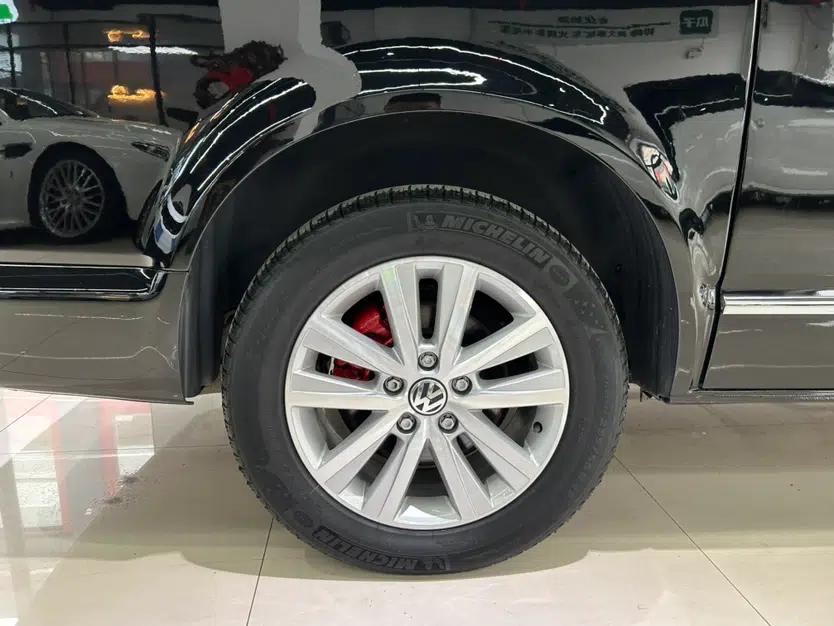 Volkswagen Multivan 2014 2.0 TSI Four-Wheel-Drive Executive Edition — миниатюра 17
