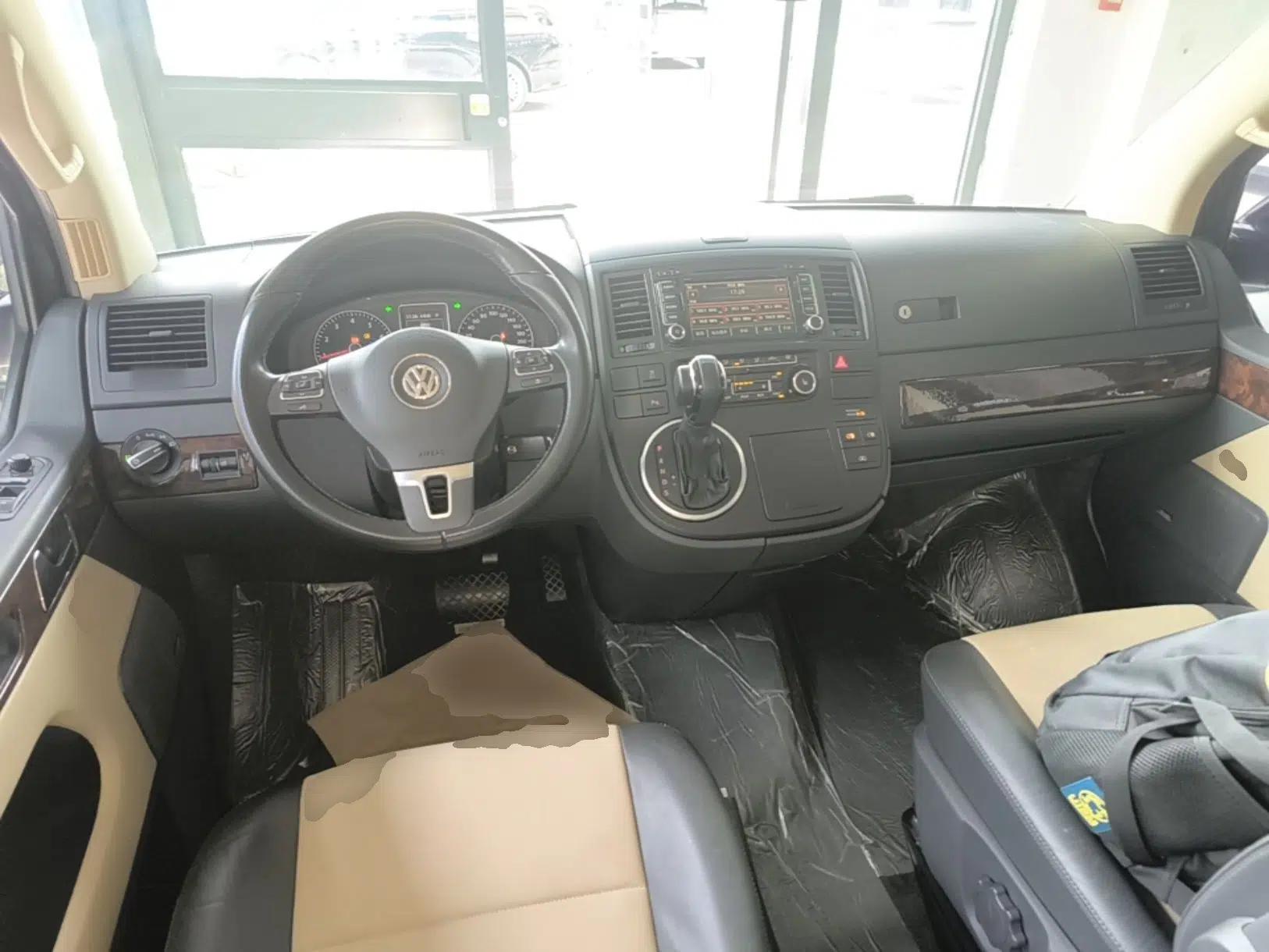 Volkswagen Multivan 2014 2.0 TSI Four-Wheel-Drive Executive Edition — миниатюра 20