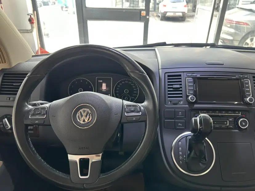 Volkswagen Multivan 2014 2.0 TSI Four-Wheel-Drive Executive Edition — миниатюра 21