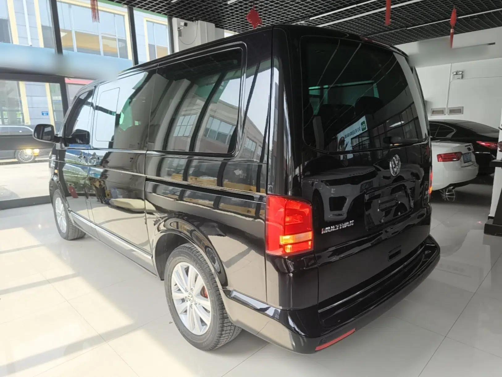 Volkswagen Multivan 2014 2.0 TSI Four-Wheel-Drive Executive Edition — миниатюра 4