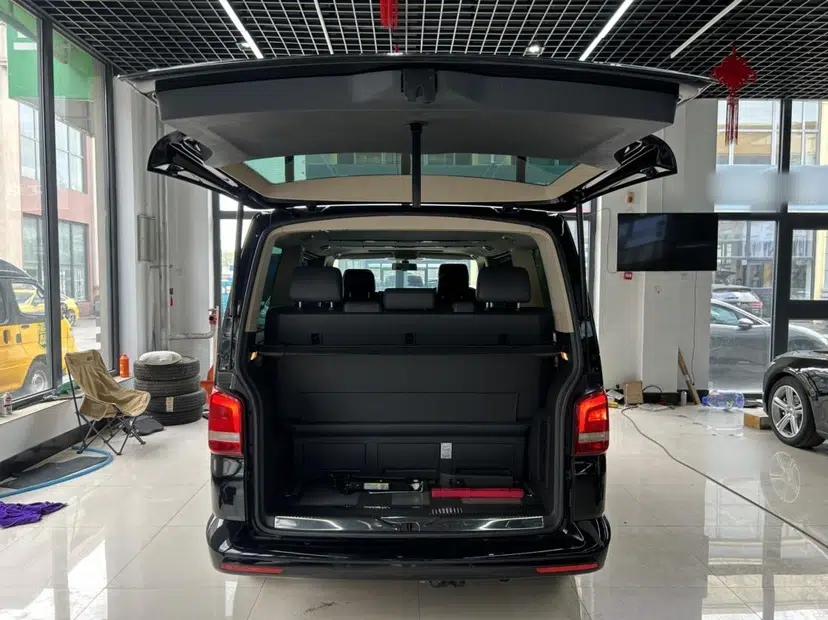 Volkswagen Multivan 2014 2.0 TSI Four-Wheel-Drive Executive Edition — миниатюра 31