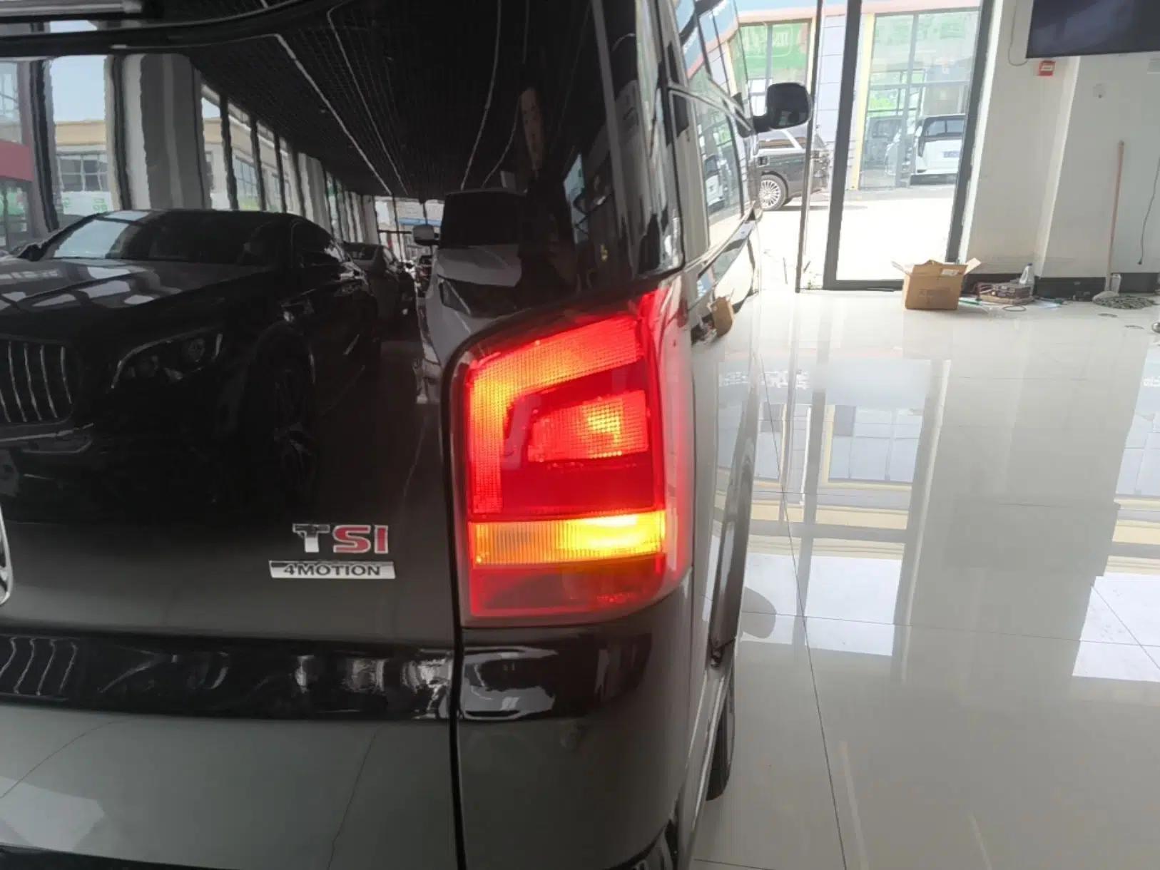 Volkswagen Multivan 2014 2.0 TSI Four-Wheel-Drive Executive Edition — миниатюра 9