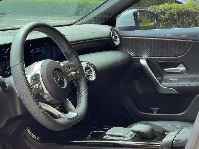 Mercedes-Benz A-Class 2022 Facelift A 200 L Sport Sedan Fashion Edition — миниатюра 14