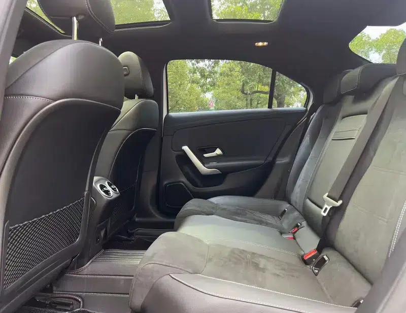 Mercedes-Benz A-Class 2022 Facelift A 200 L Sport Sedan Fashion Edition — миниатюра 16