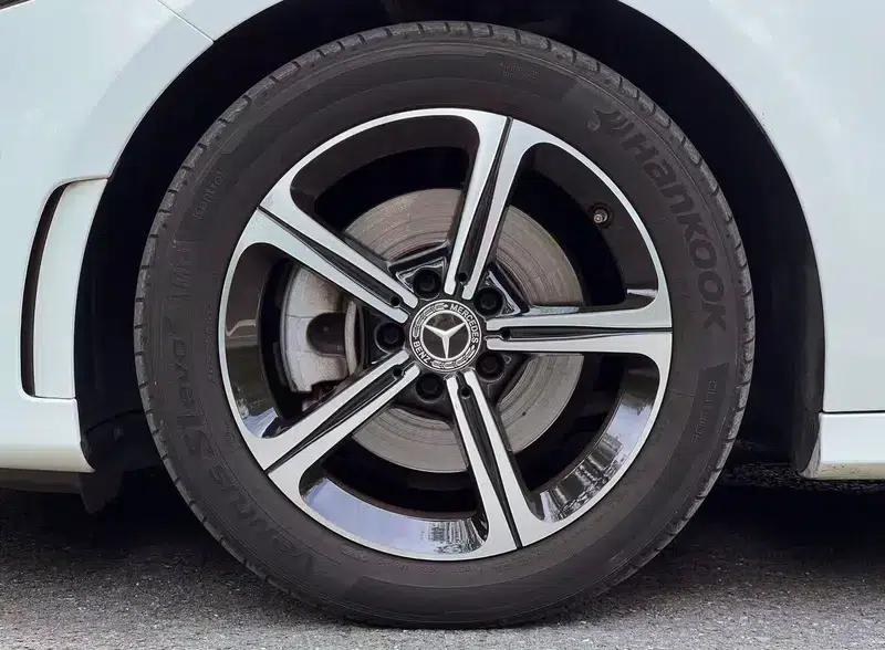 Mercedes-Benz A-Class 2022 Facelift A 200 L Sport Sedan Fashion Edition — миниатюра 9