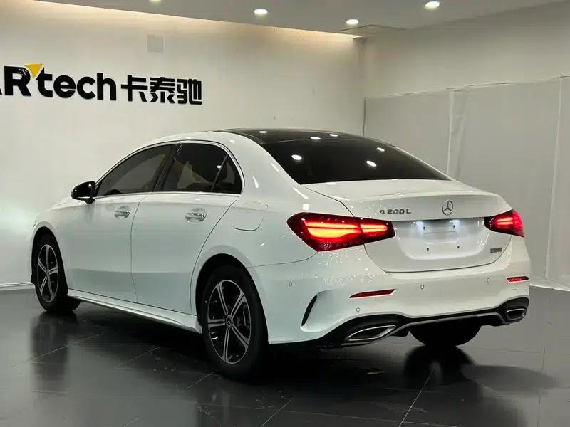 2024 Mercedes-Benz A-Class A 200 L Fashion Edition — миниатюра 4