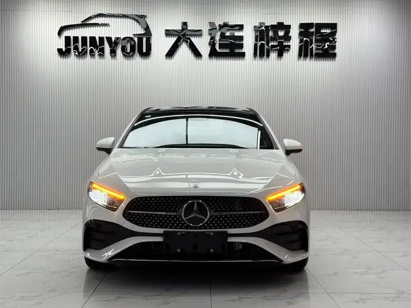 2024 Mercedes-Benz A-Class A 180 L — миниатюра 2