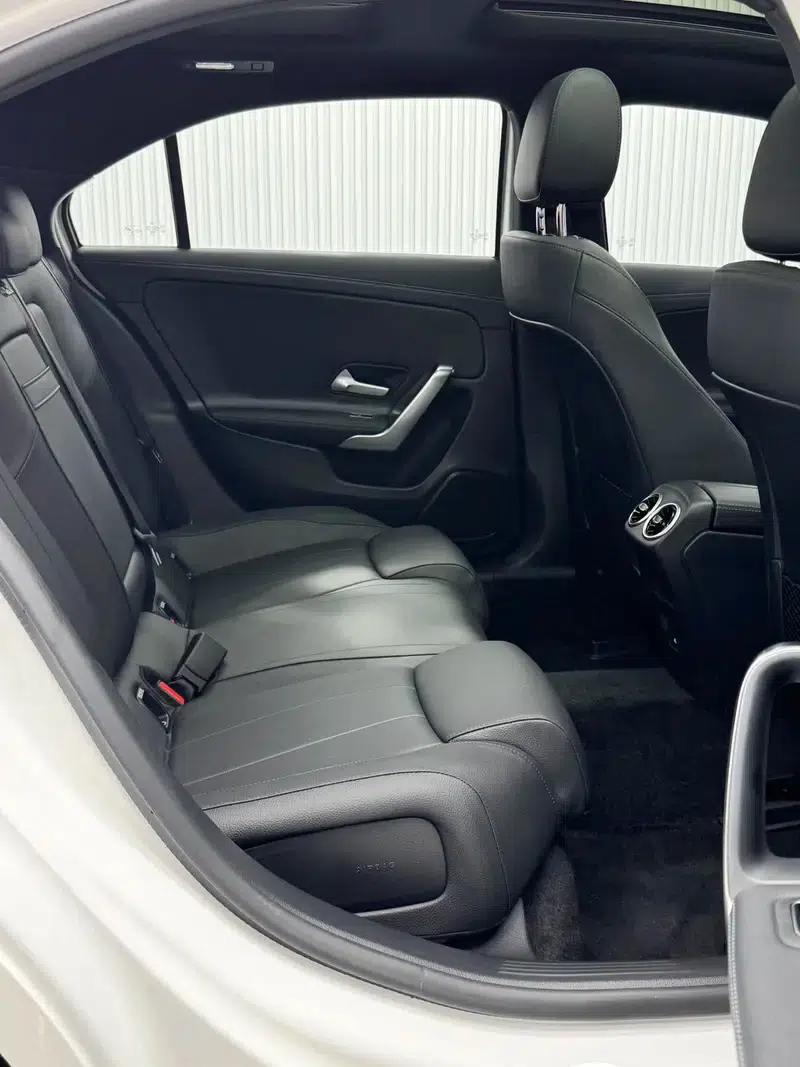 2024 Mercedes-Benz A-Class A 180 L — миниатюра 19