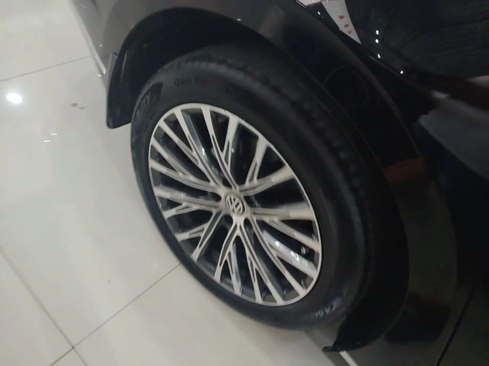 Volkswagen Phideon 2019 380TSI Two-Wheel Drive Business Edition China VI Standard — миниатюра 11