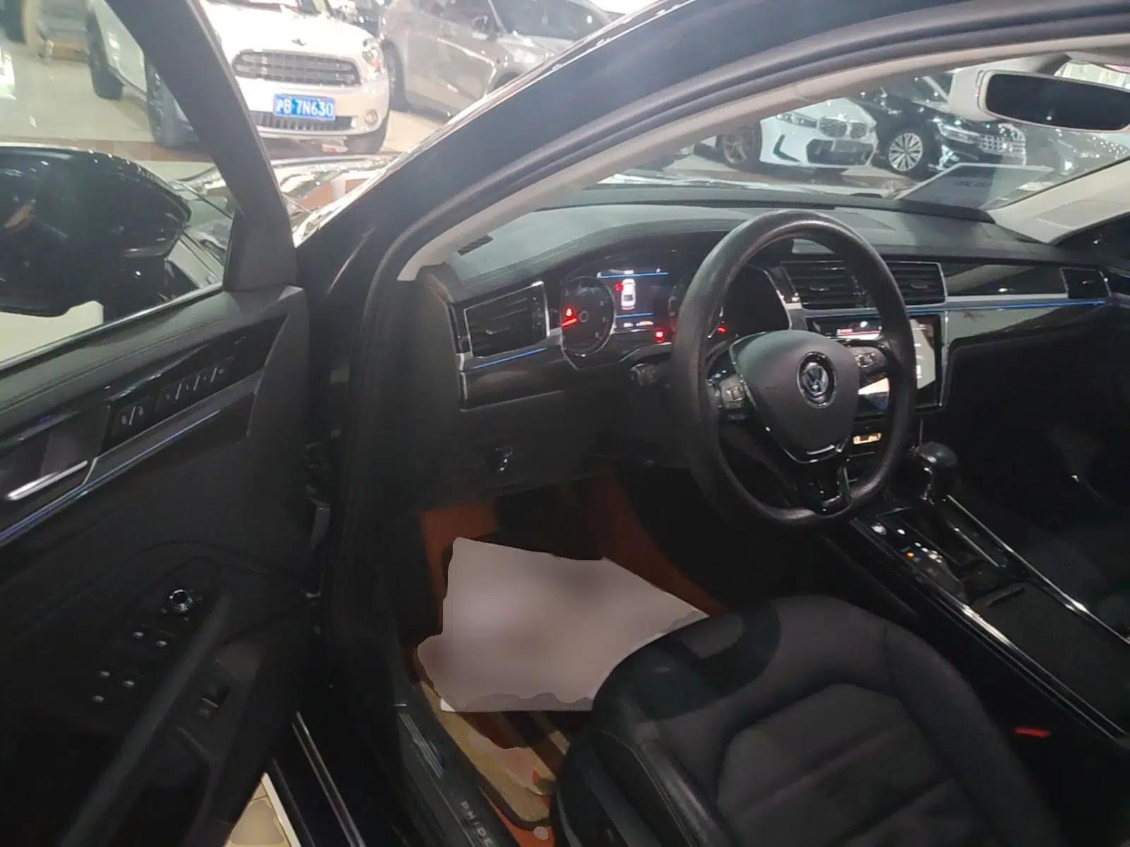 Volkswagen Phideon 2019 380TSI Two-Wheel Drive Business Edition China VI Standard — миниатюра 18