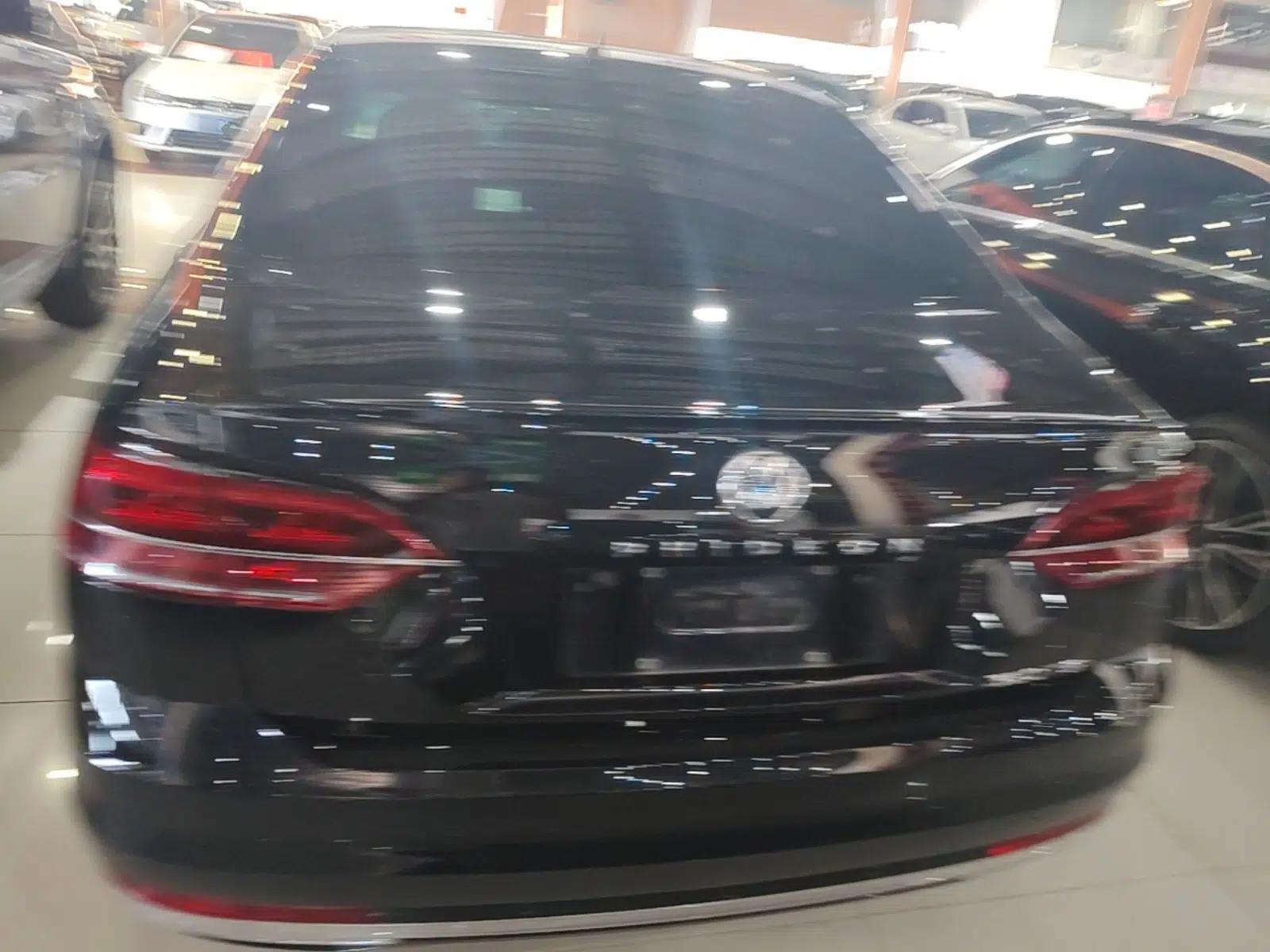 Volkswagen Phideon 2019 380TSI Two-Wheel Drive Business Edition China VI Standard — миниатюра 5