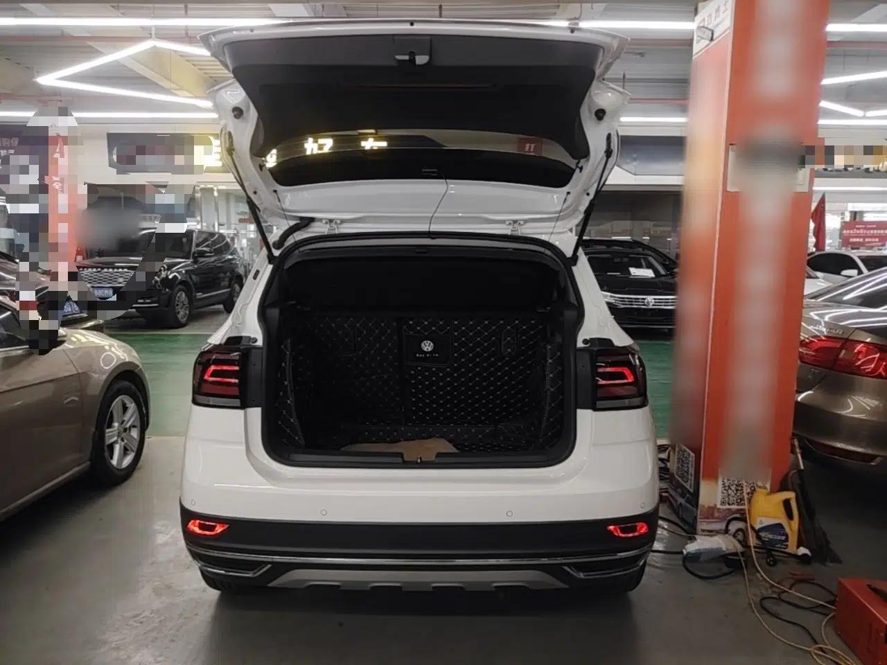 Volkswagen T-Cross 2020 1.5L Automatic Comfort Edition — миниатюра 27