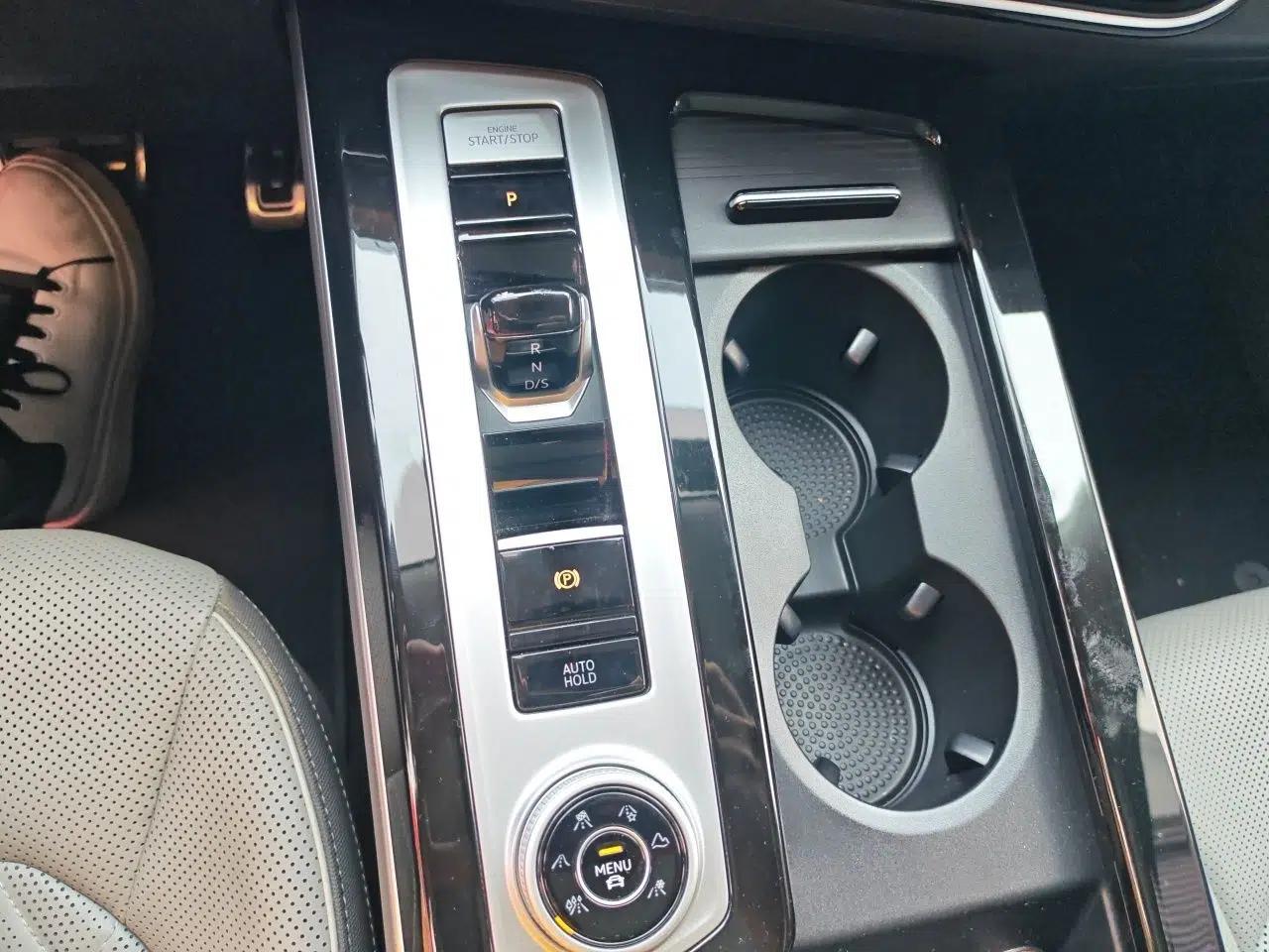 Volkswagen Tavendor 2023 380TSI Four-Wheel Drive R-Line Cruise Edition — миниатюра 14