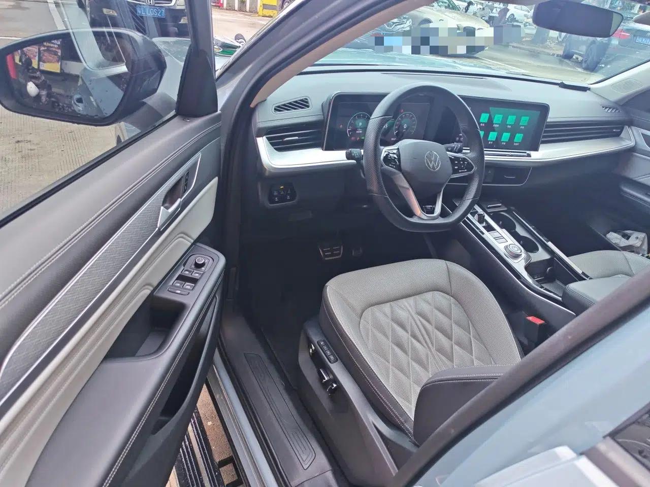 Volkswagen Tavendor 2023 380TSI Four-Wheel Drive R-Line Cruise Edition — миниатюра 16