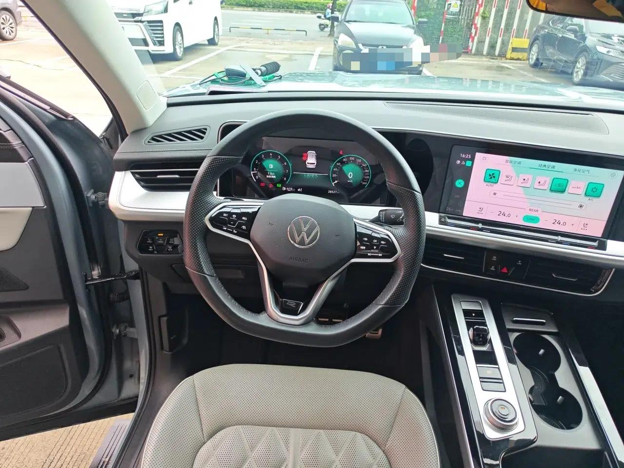 Volkswagen Tavendor 2023 380TSI Four-Wheel Drive R-Line Cruise Edition — миниатюра 10
