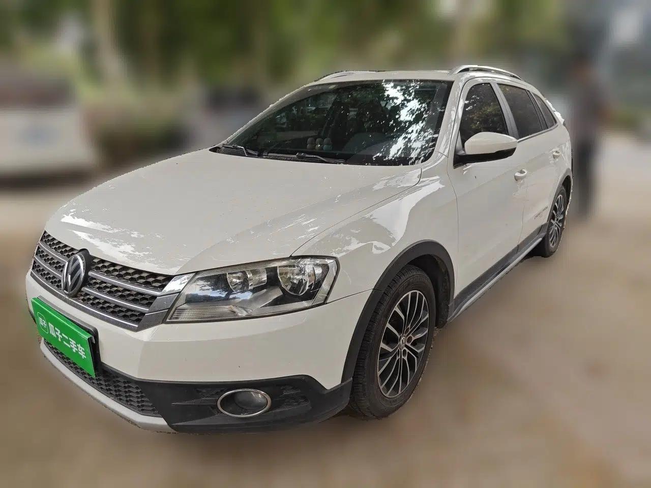 Volkswagen Cross Lavida 2014 1.4TSI DSG — миниатюра 1