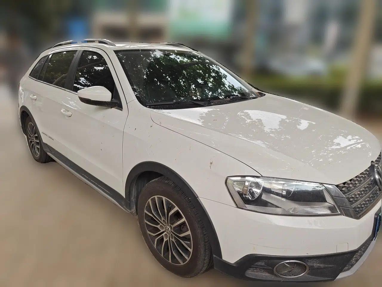 Volkswagen Cross Lavida 2014 1.4TSI DSG — миниатюра 3
