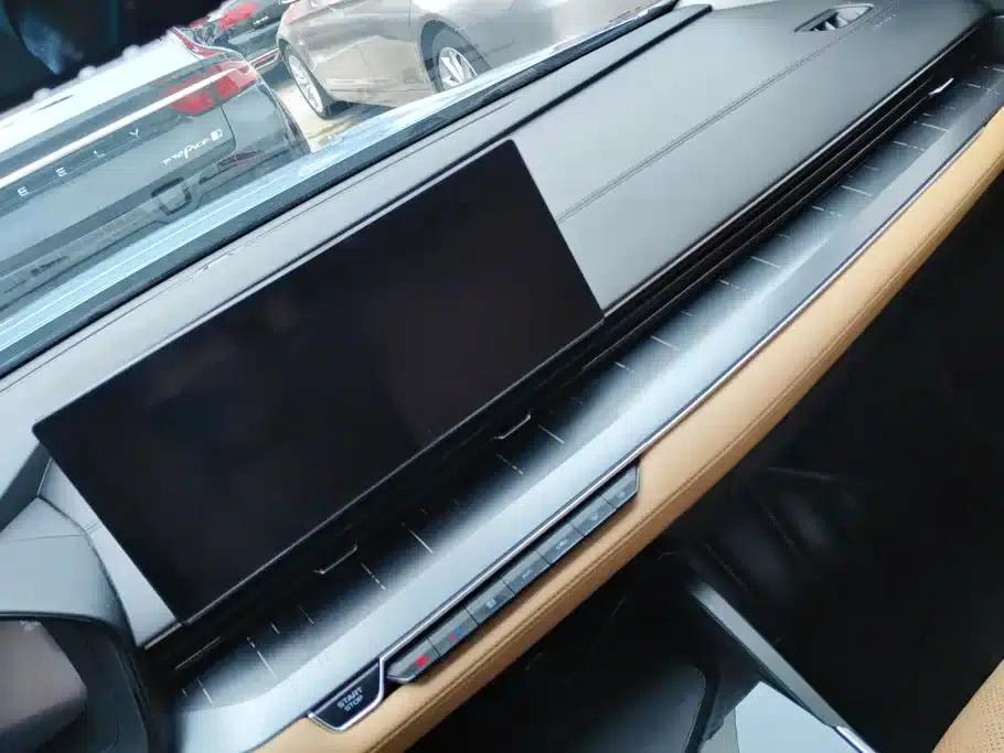 Geely Emgrand L HiP 2022 1.5TD-DHT Pro 100KM Super — миниатюра 12