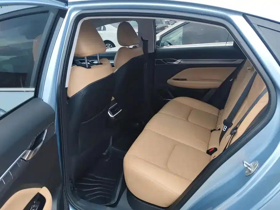Geely Emgrand L HiP 2022 1.5TD-DHT Pro 100KM Super — миниатюра 10