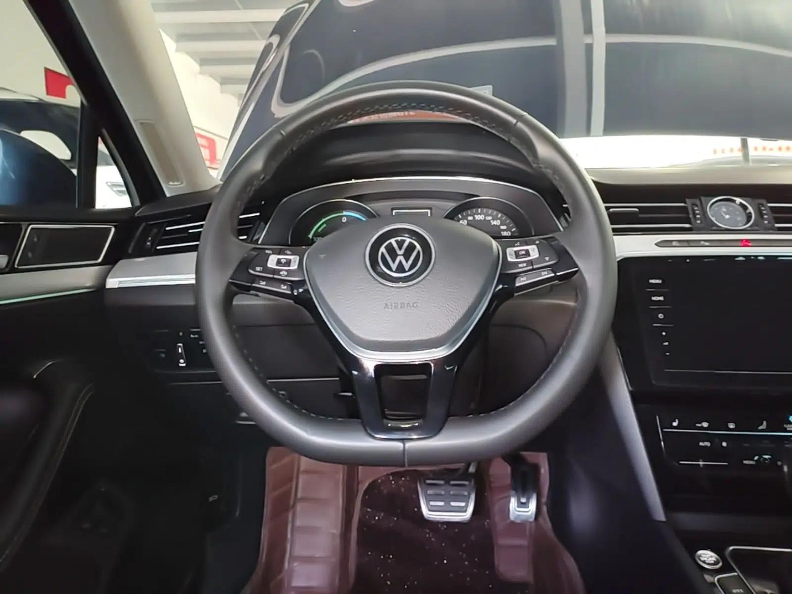 Volkswagen Magotan GTE Plug-in Hybrid 2020 GTE Prestige Model — миниатюра 13