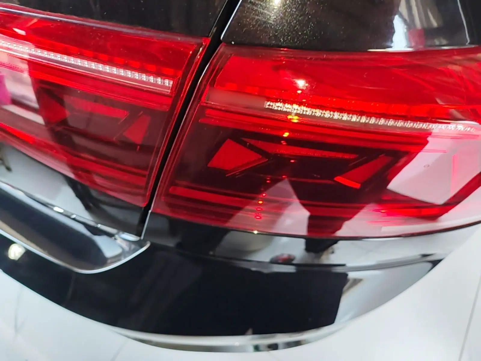 Volkswagen Magotan GTE Plug-in Hybrid 2020 GTE Prestige Model — миниатюра 9