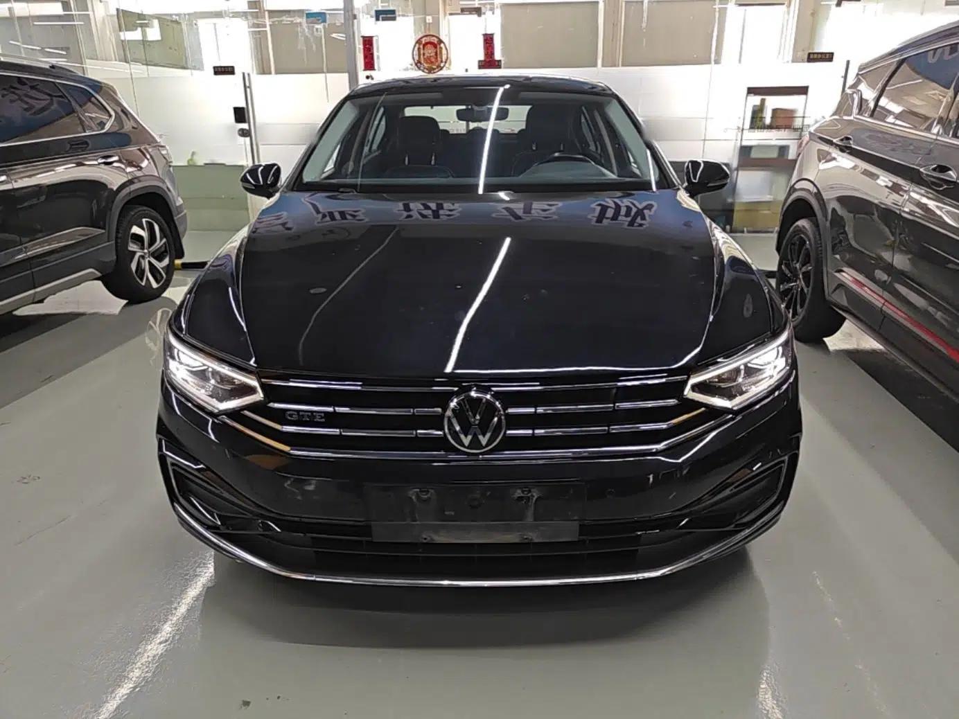 Volkswagen Magotan GTE Plug-in Hybrid 2022 GTE Luxury Model — миниатюра 2