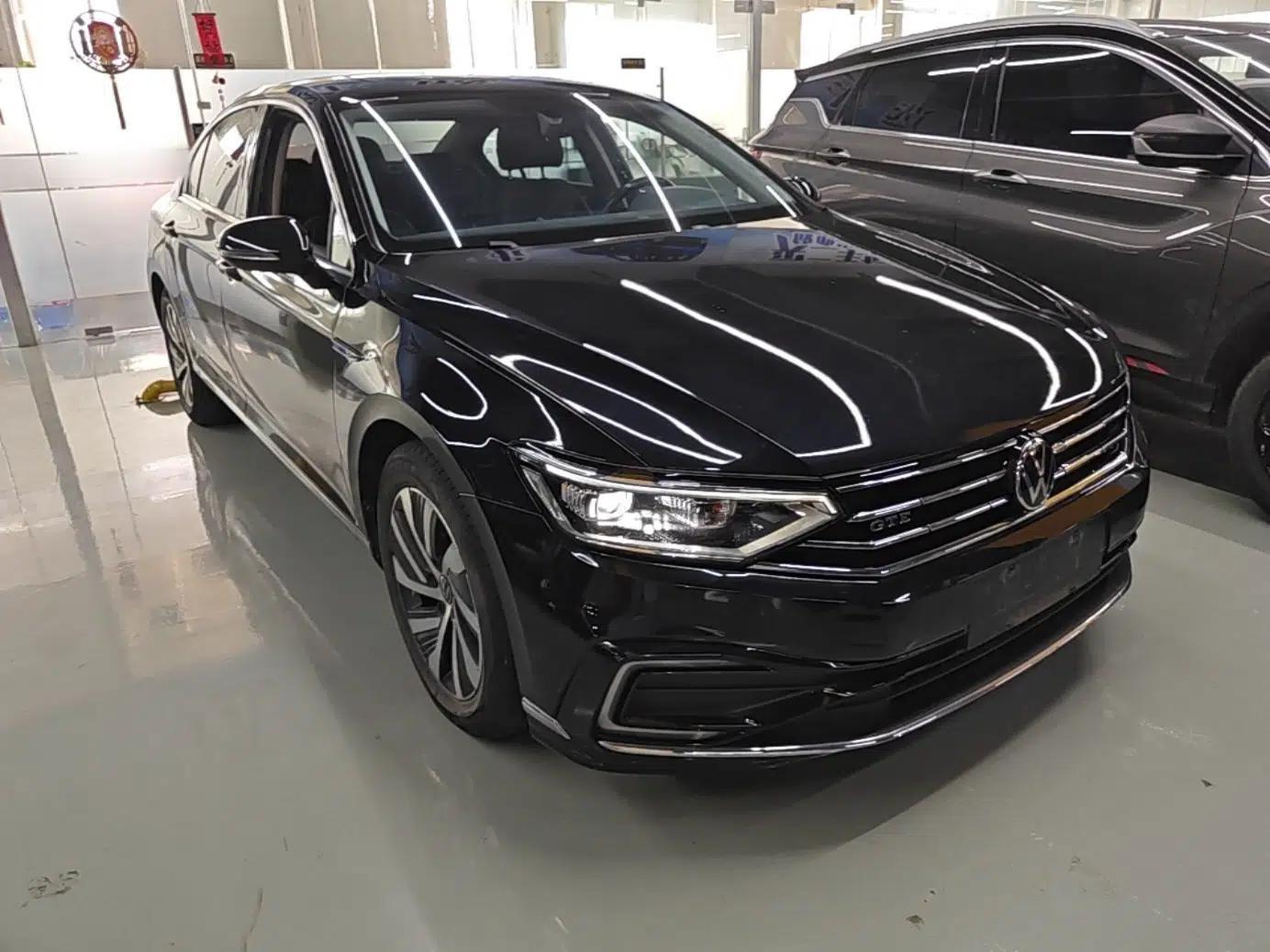 Volkswagen Magotan GTE Plug-in Hybrid 2022 GTE Luxury Model — миниатюра 3