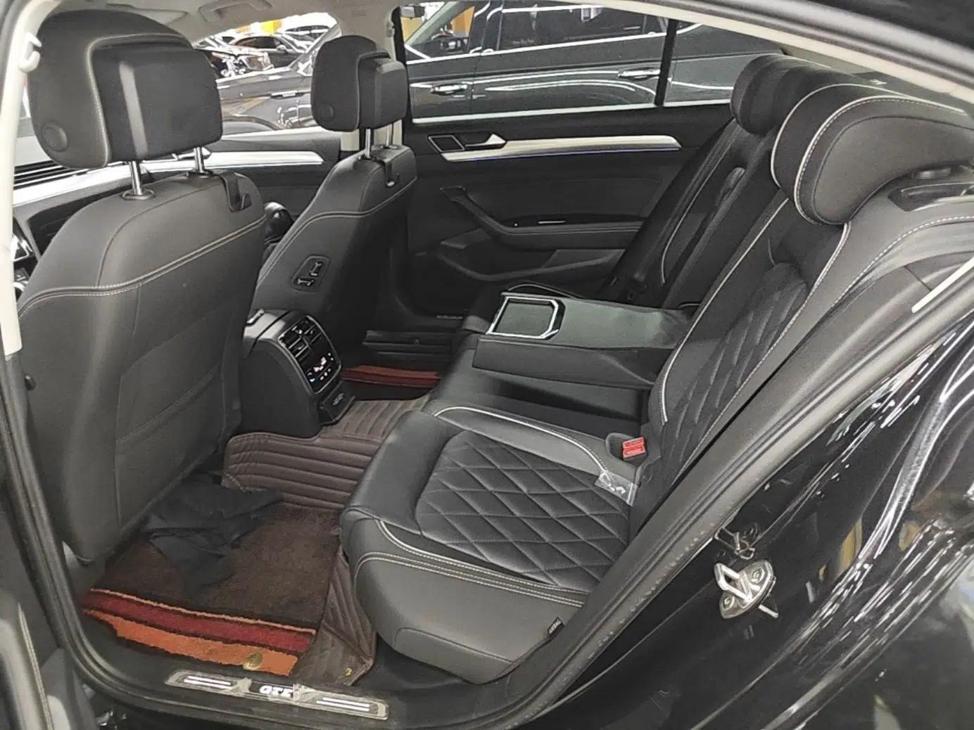 Volkswagen Magotan GTE Plug-in Hybrid 2022 GTE Luxury Model — миниатюра 25