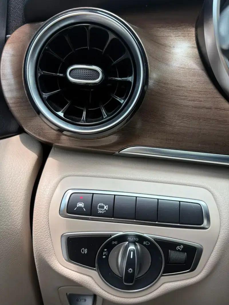 Mercedes-Benz V-Class 2022 V 260 L Long Wheelbase Luxury Edition — миниатюра 15