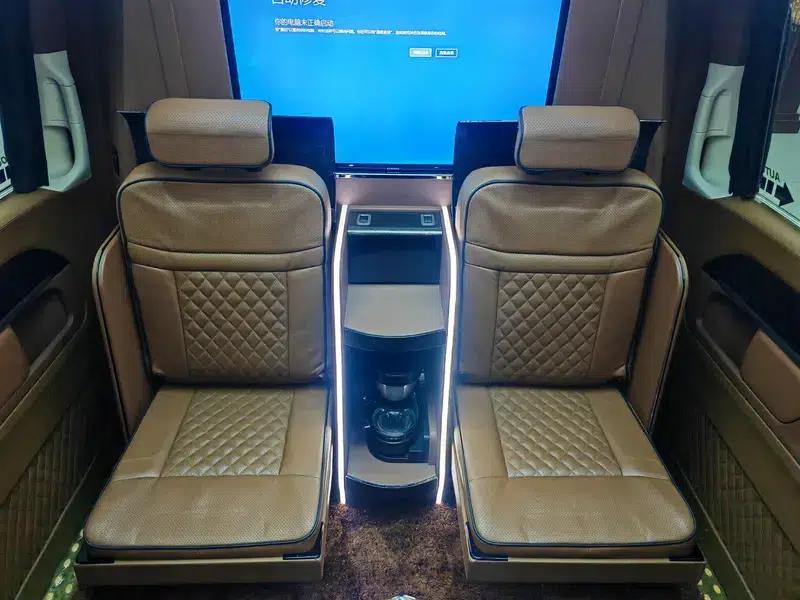 Mercedes-Benz V-Class 2017 V 260 L Limited Edition — миниатюра 13