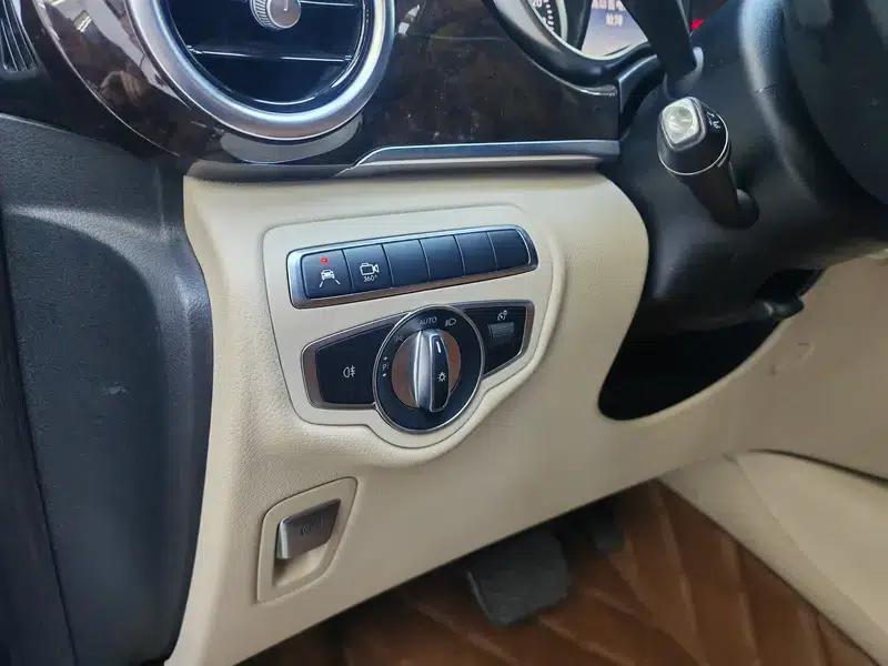 Mercedes-Benz V-Class 2017 V 260 L Limited Edition — миниатюра 20