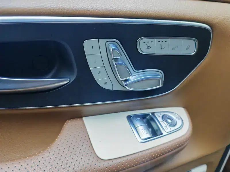 Mercedes-Benz V-Class 2017 V 260 L Limited Edition — миниатюра 23