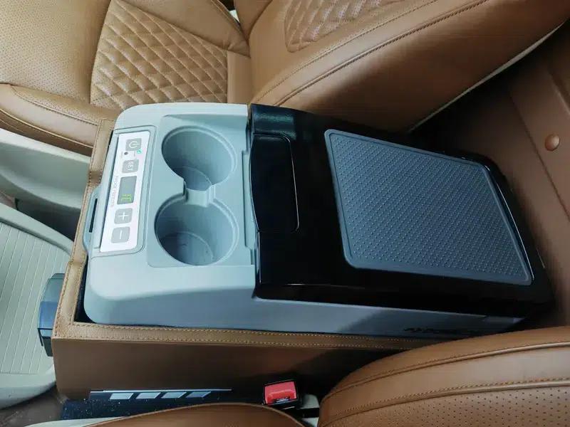 Mercedes-Benz V-Class 2017 V 260 L Limited Edition — миниатюра 24
