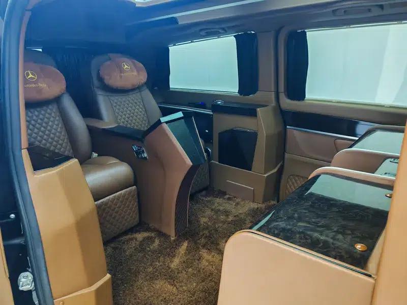 Mercedes-Benz V-Class 2017 V 260 L Limited Edition — миниатюра 27