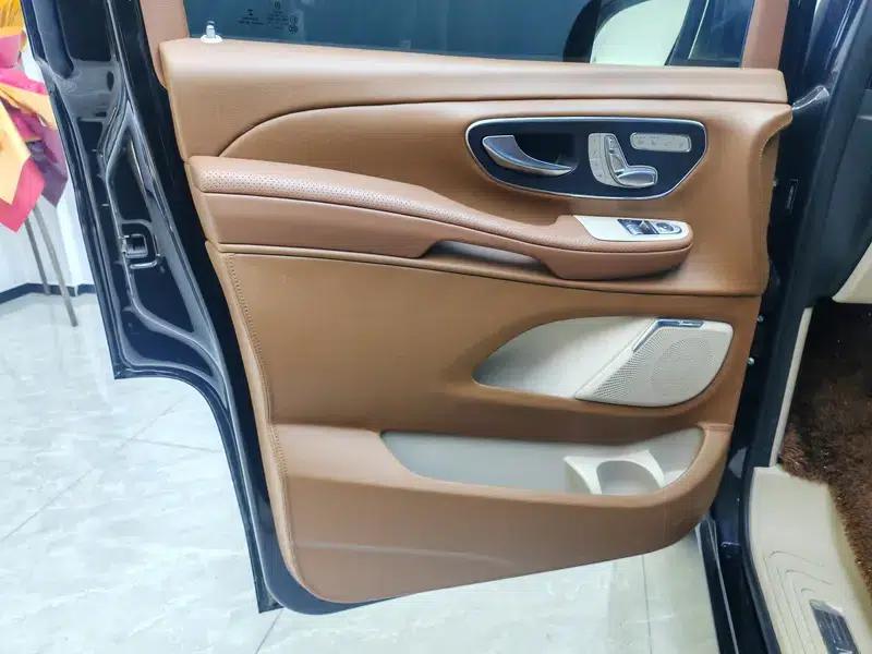 Mercedes-Benz V-Class 2017 V 260 L Limited Edition — миниатюра 8