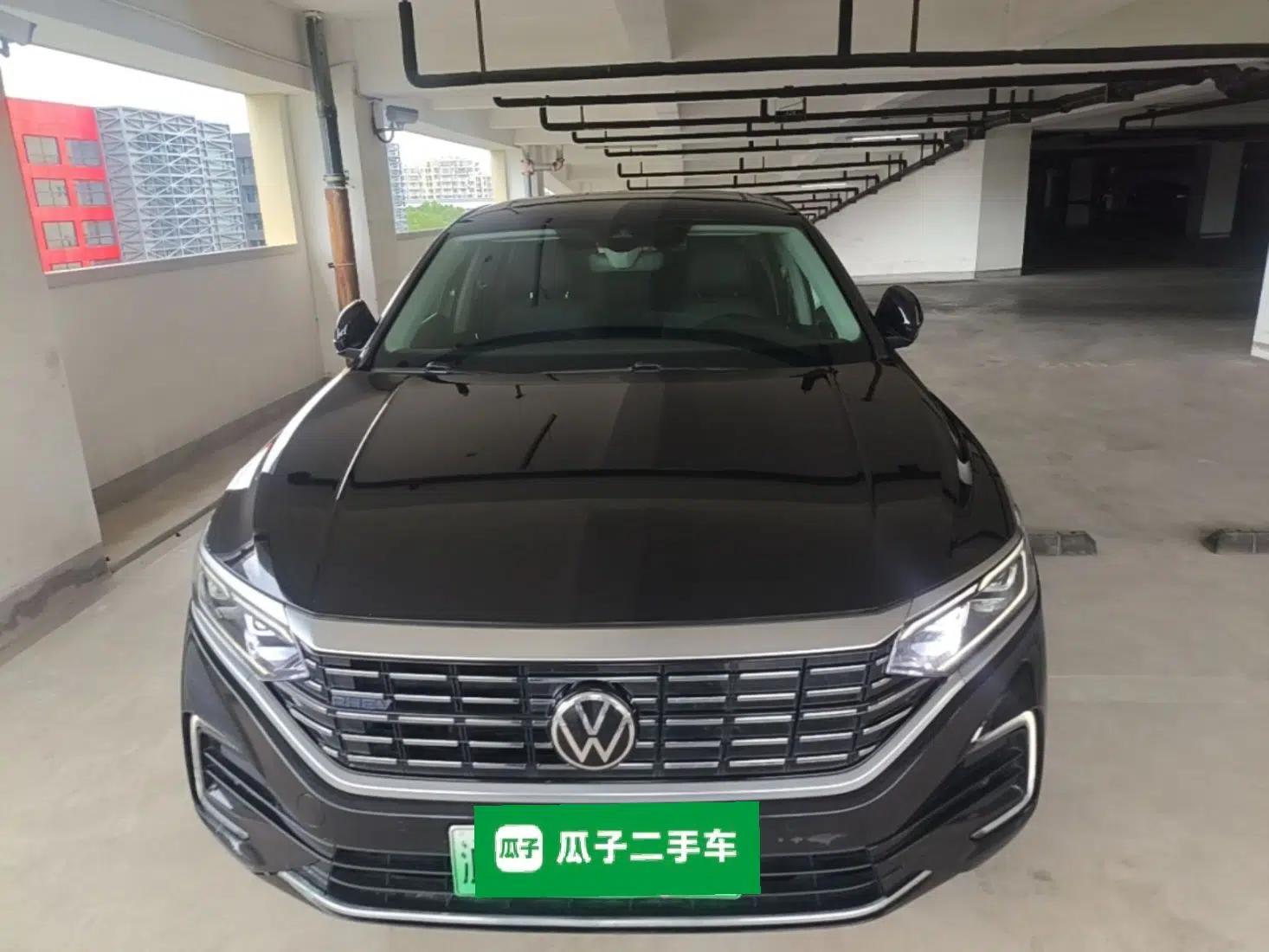 Volkswagen Passat New Energy 2023 430 PHEV Hybrid Luxury Edition — миниатюра 2
