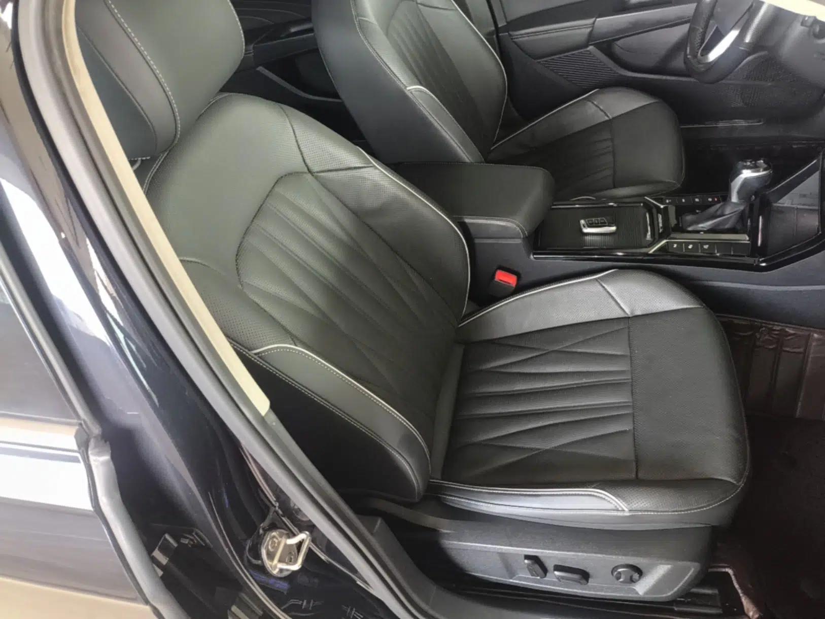 Volkswagen Passat New Energy 2023 430 PHEV Hybrid Luxury Edition — миниатюра 19