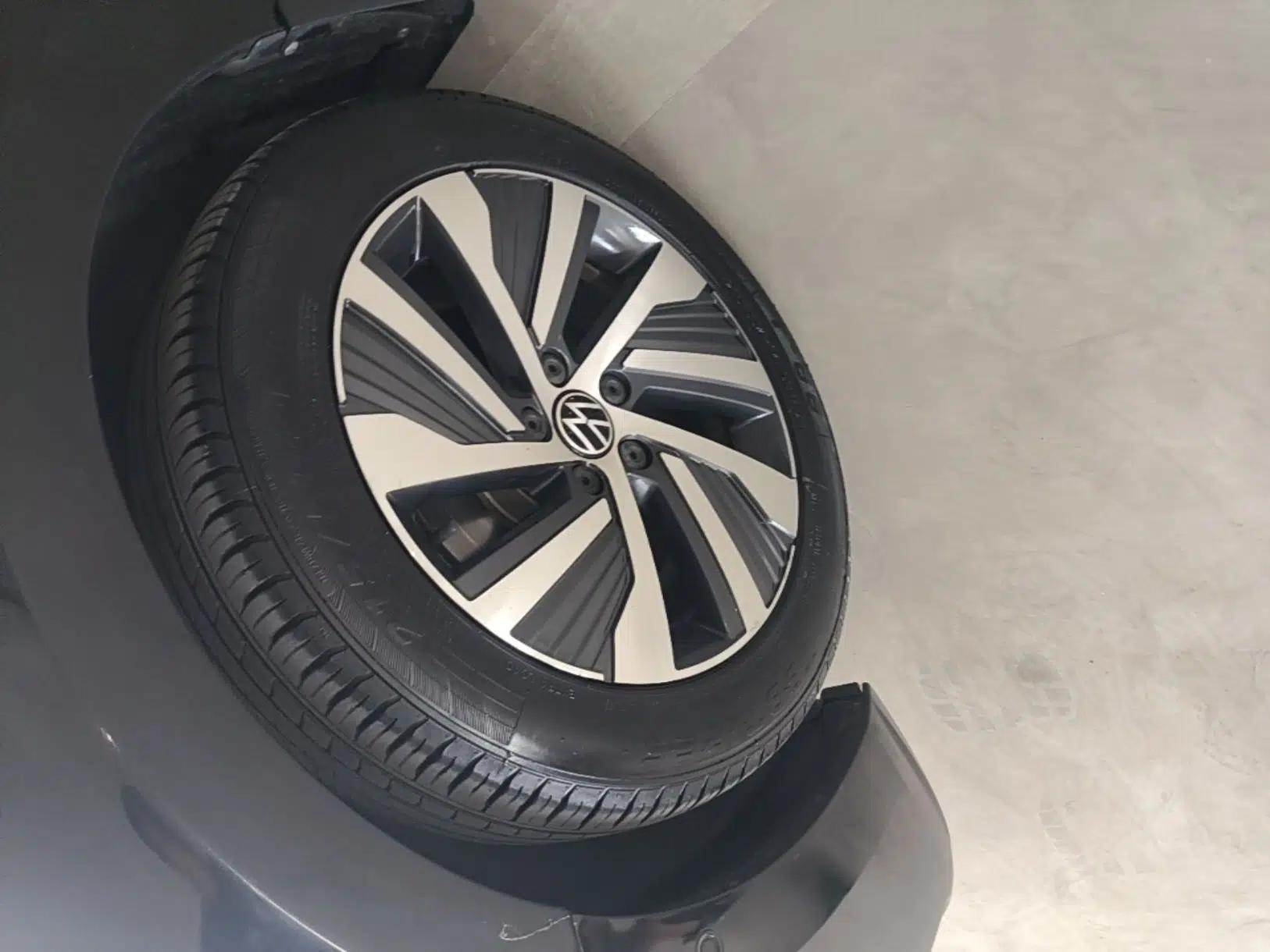 Volkswagen Passat New Energy 2023 430 PHEV Hybrid Luxury Edition — миниатюра 10