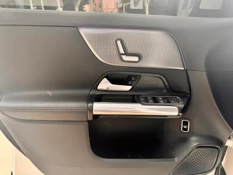 2023 Mercedes-Benz GLA 220 — миниатюра 8