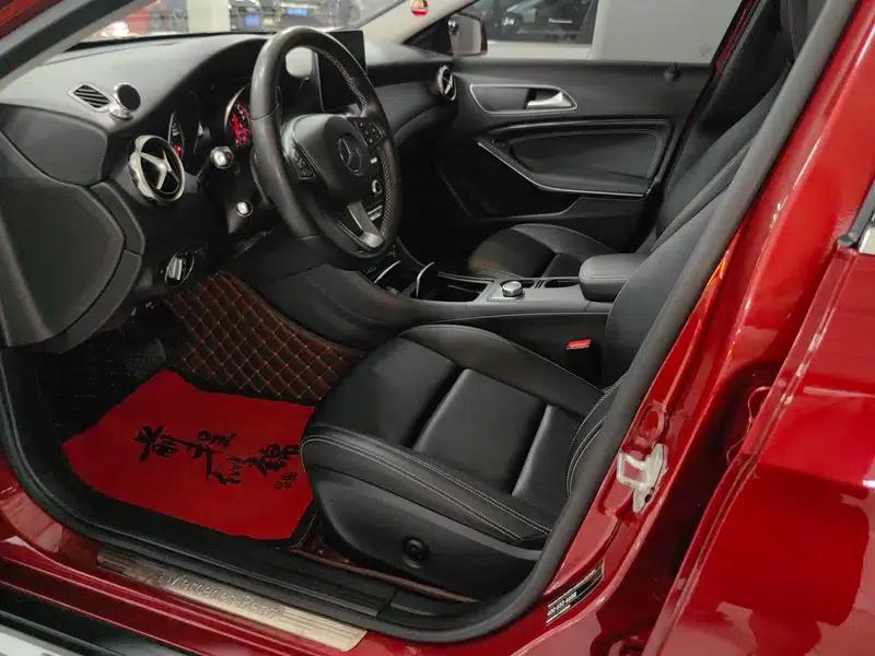 2017 Mercedes-Benz GLA 200 Dynamic — миниатюра 12