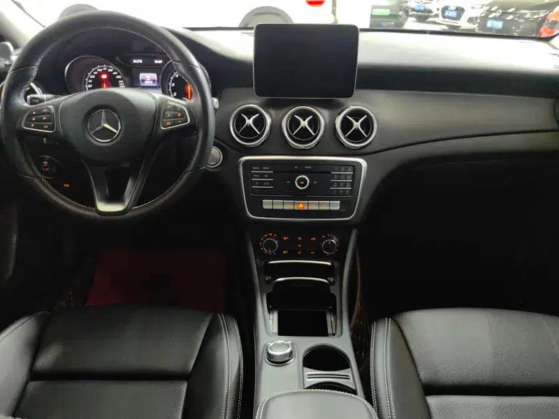 2017 Mercedes-Benz GLA 200 Dynamic — миниатюра 9