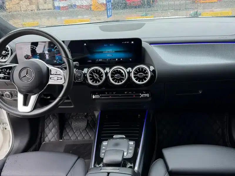 2022 Mercedes-Benz GLA 200 — миниатюра 14