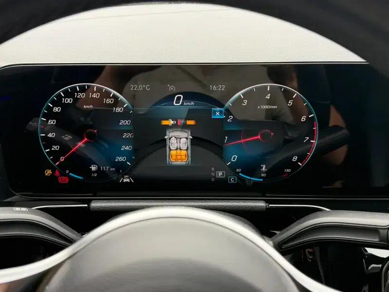 2022 Mercedes-Benz GLA 200 — миниатюра 16
