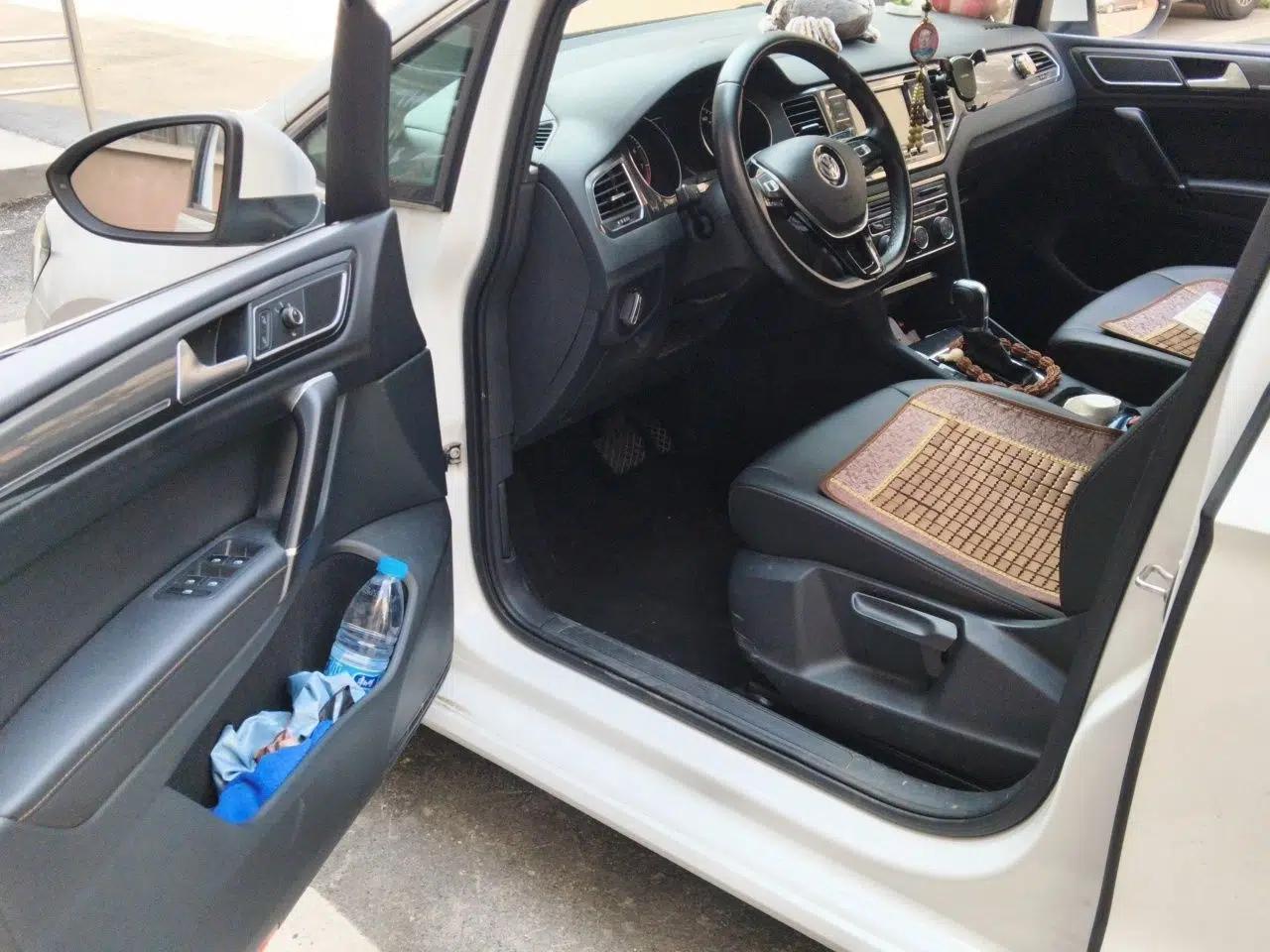 Volkswagen Golf Sportsvan 2018 230TSI Automatic Trend Edition — миниатюра 16