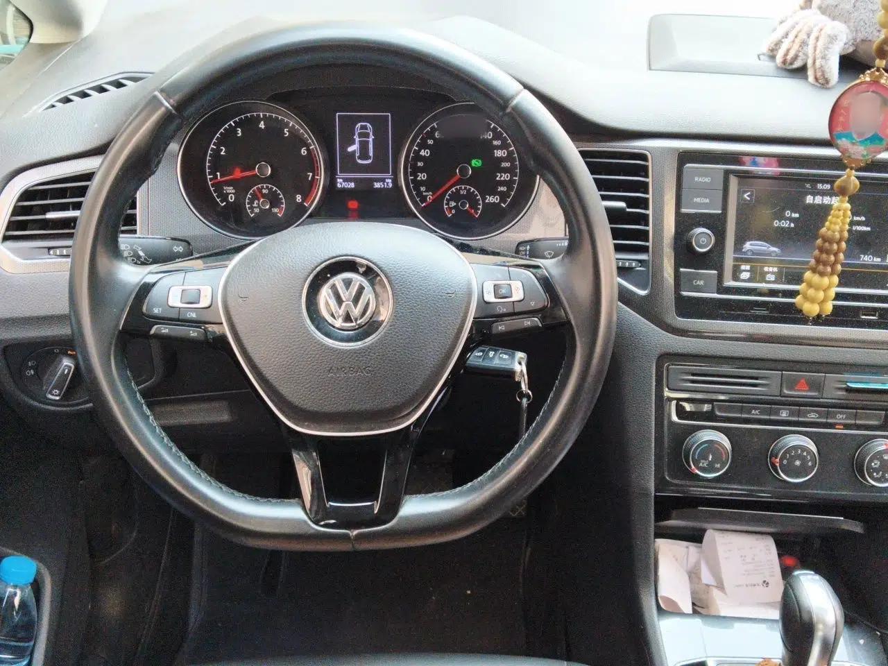 Volkswagen Golf Sportsvan 2018 230TSI Automatic Trend Edition — миниатюра 10