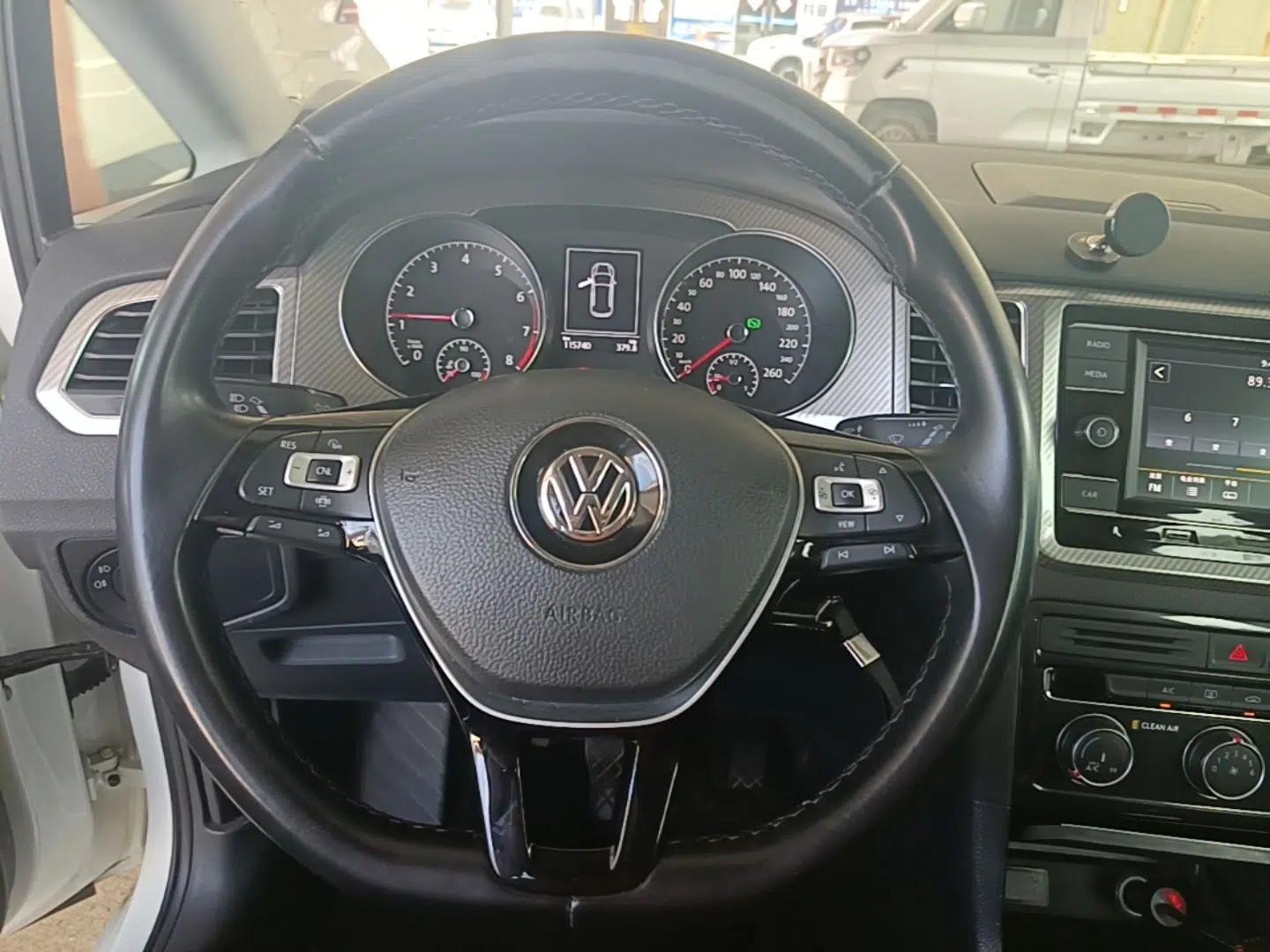 Volkswagen Golf Sportsvan 2019 280TSI Automatic Trendy Edition China V Standard — миниатюра 13