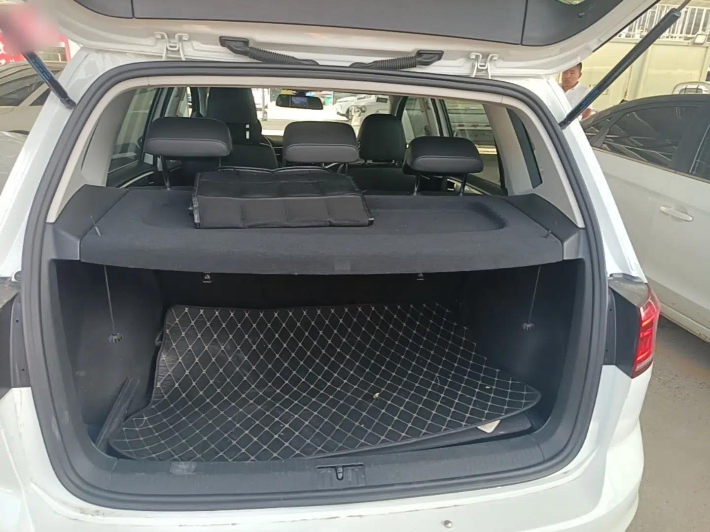 Volkswagen Golf Sportsvan 2019 280TSI Automatic Trendy Edition China V Standard — миниатюра 22