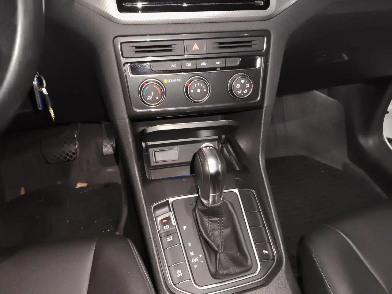 Volkswagen Golf Sportsvan 2019 280TSI Automatic Trendy Model China VI Standard — миниатюра 14