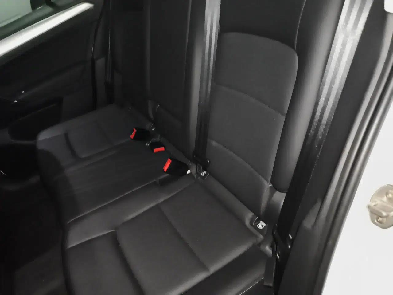 Volkswagen Golf Sportsvan 2019 280TSI Automatic Trendy Model China VI Standard — миниатюра 17