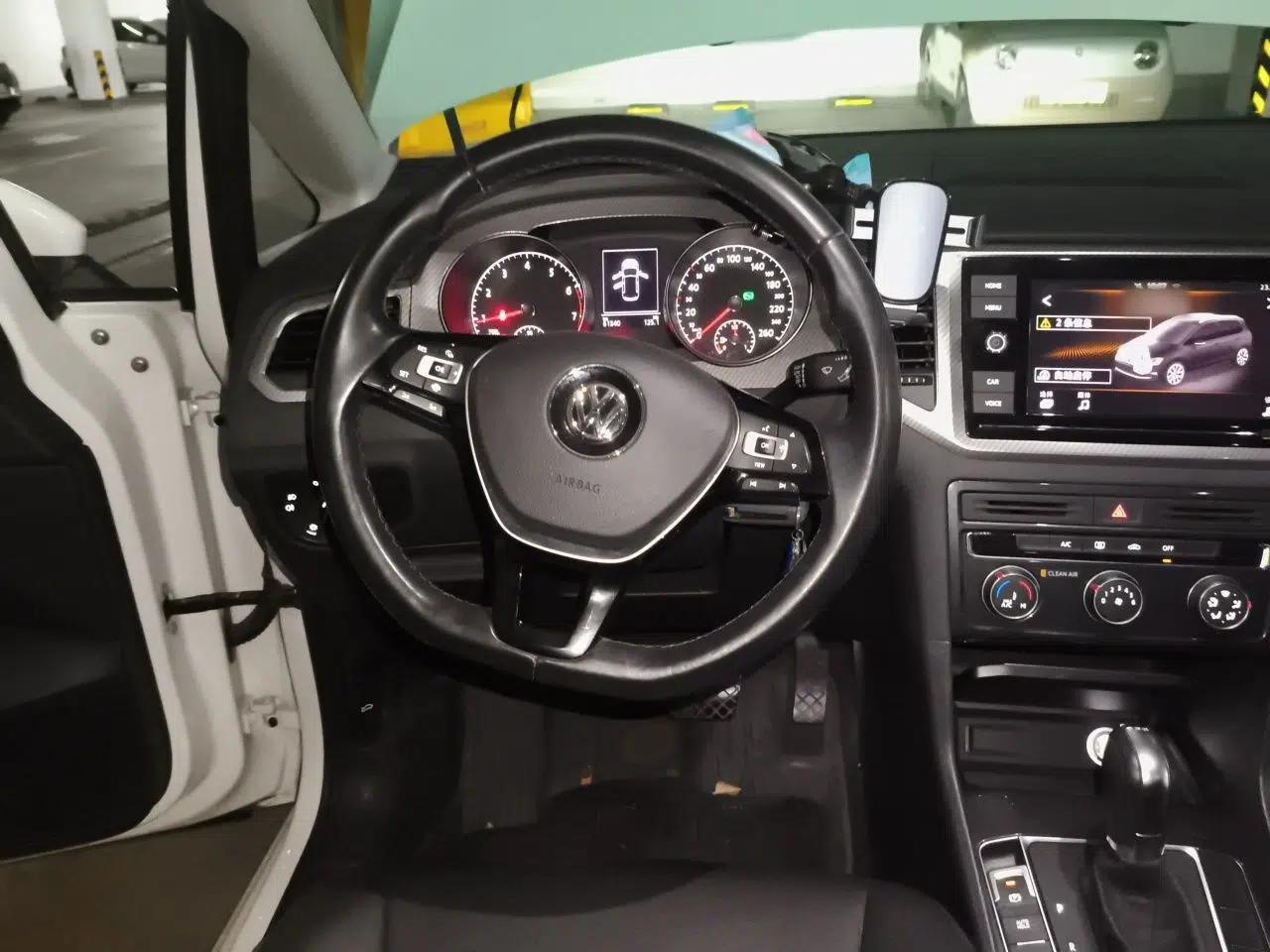 Volkswagen Golf Sportsvan 2019 280TSI Automatic Trendy Model China VI Standard — миниатюра 10